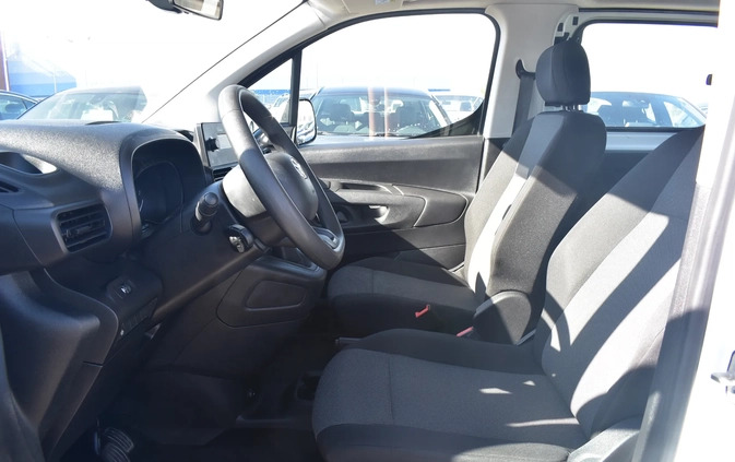 Toyota Proace City Verso cena 67800 przebieg: 150154, rok produkcji 2020 z Trzcianka małe 631